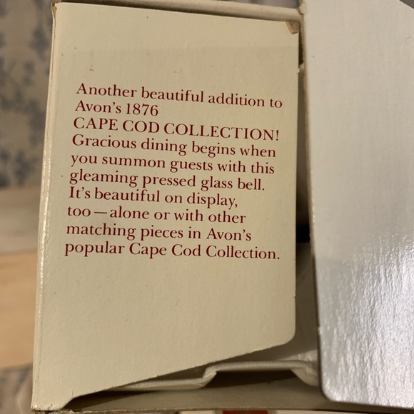 VTG Set of 3 Avon 1876 Cape Cod Collection Pieces - Decanter, Salt Shaker, Bell - Picture 8 of 16